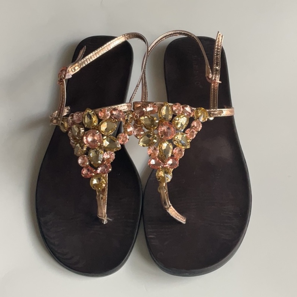 Bamboo Embellished Sandals with Gold and Pink Accents